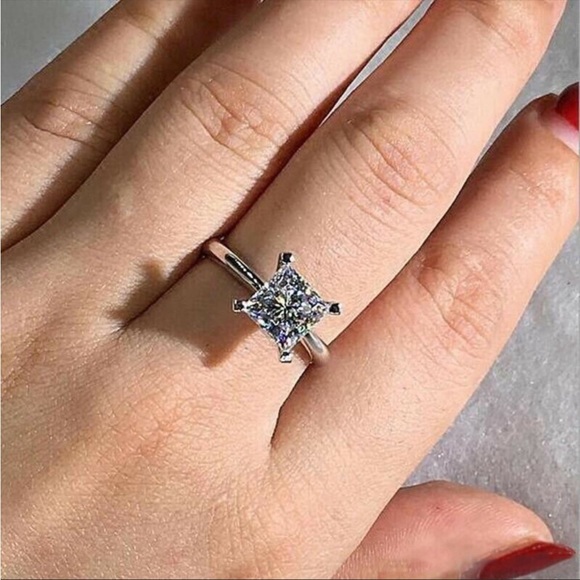 PRINCESS CUT 2 CARAT SOLITAIRE ENGAGEMENT RING - Picture 3 of 5